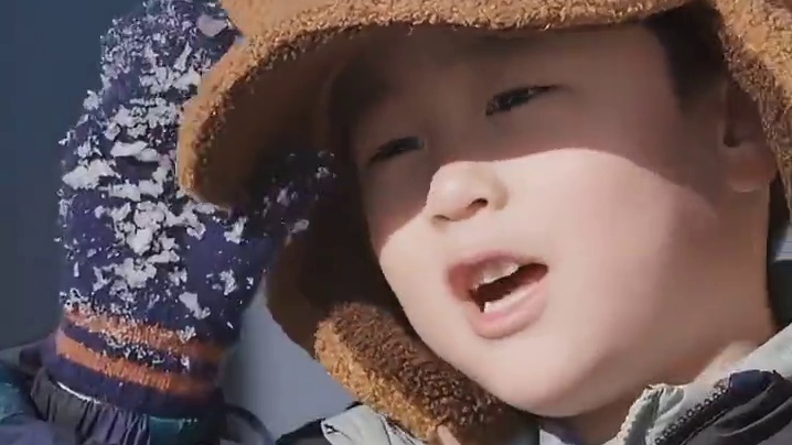 松子宝宝长大了，怎么还越来越害羞啦，还是一如既往的可爱