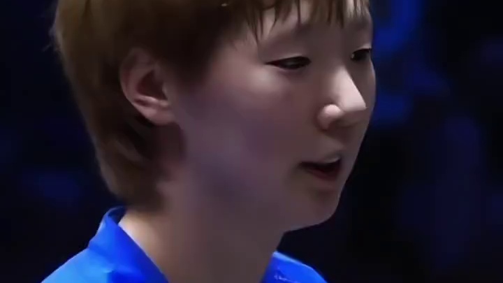 王曼昱3-0横扫迪亚兹，晋级女单16强