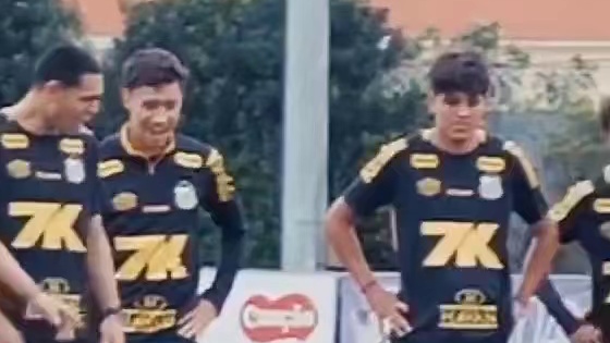 憋了个大的内马尔！#足球