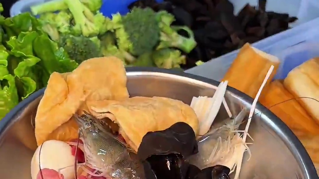 来个厦门人帮我看看，这个沙茶面正不正宗？