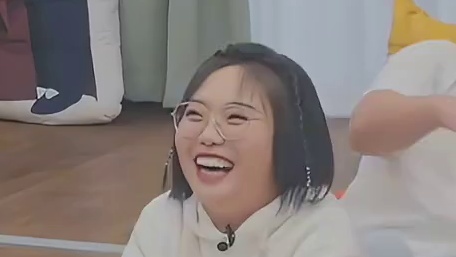 李雪琴：吓我一跳，差点以为不能播了！