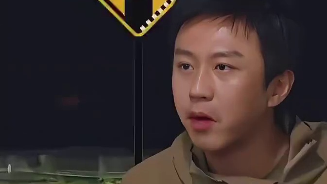 邓超涮火锅误食生肉