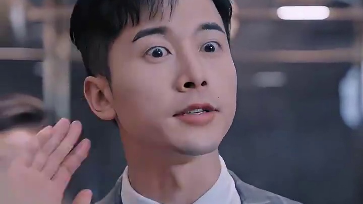 隐忍三年，今日我让所有人跪服 #隐忍三年今日我让所有人跪服 