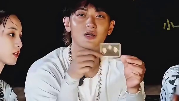 黄子韬帮海外华人在线寻亲