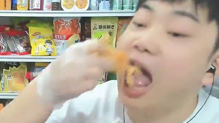 视频同款京东顺丰带冰块发货 #夜宵 #曹易十六全国冠军 #陈伯全能王