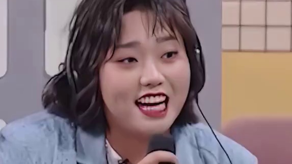 李雪琴 这次能靠不回应度过这次舆论危机吗