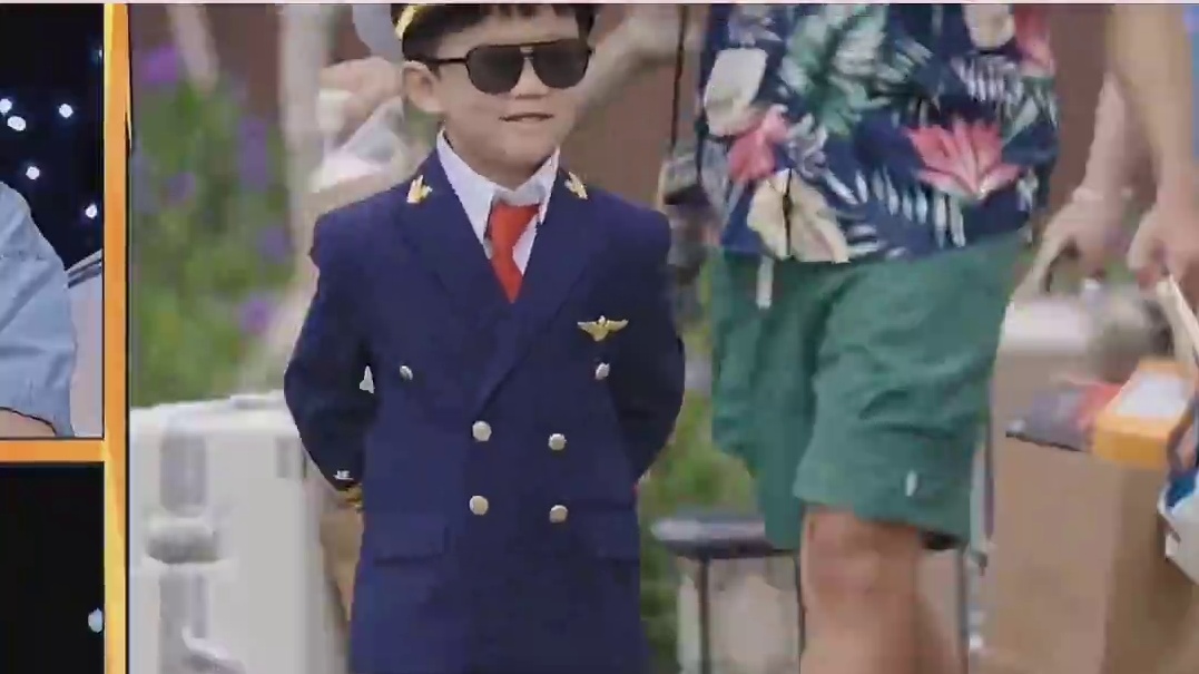 有一说一，大船穿这身制服是真的帅啊