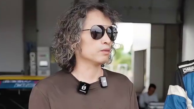 飞沙走石！近30位中外车手在F2级别赛道进行飘移比赛是一种什么体验?#中南赛车节 #高科文旅 #株洲