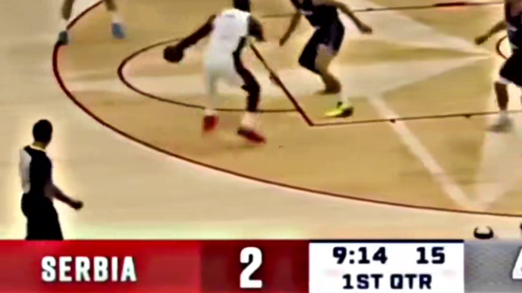 不是，恩比德这是真想转后卫？真成射手了？