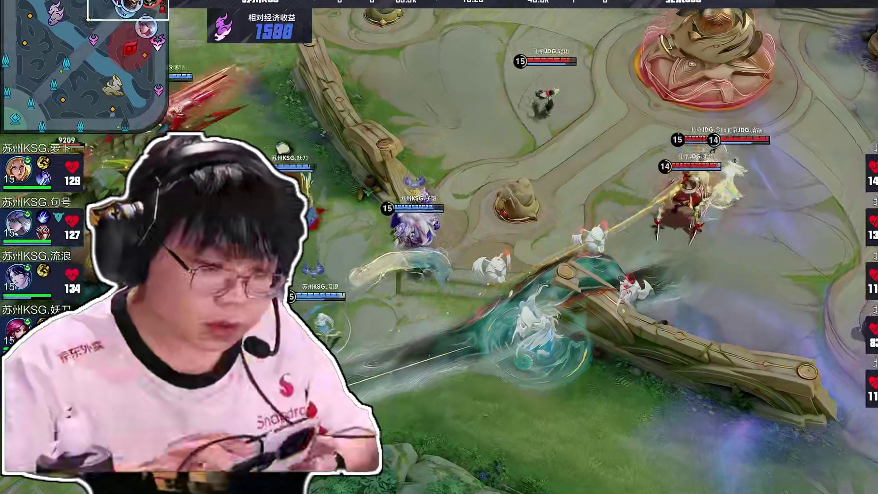 子阳牛魔二闪接冰甲控制多人，KSG击杀JDG两人后强点水晶