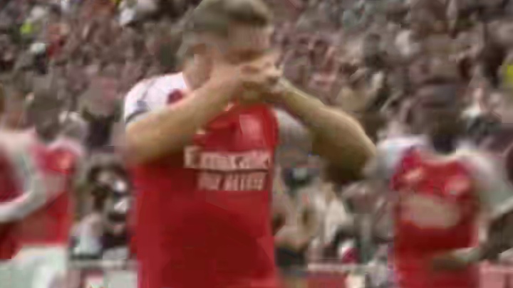 哲凯赖什奔袭单挑利兹联防线