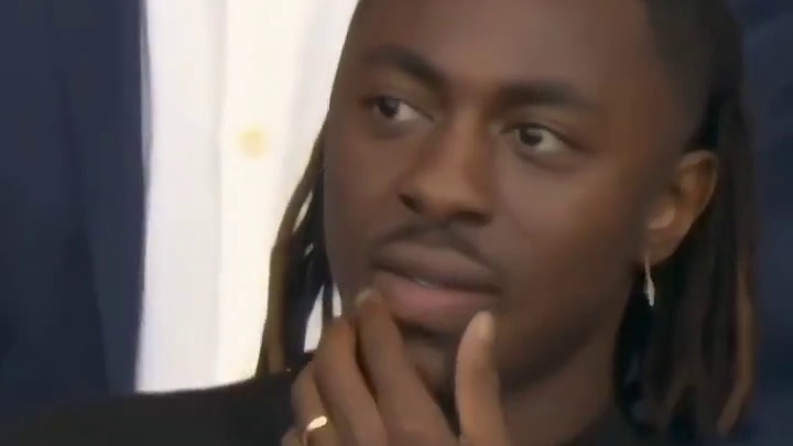 哲凯赖什奔袭单挑利兹联防线