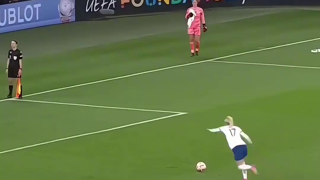 足球赛场那些高智商点球时刻，简直真的太帅了