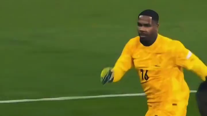 “天才少年！我看还得再练练！”