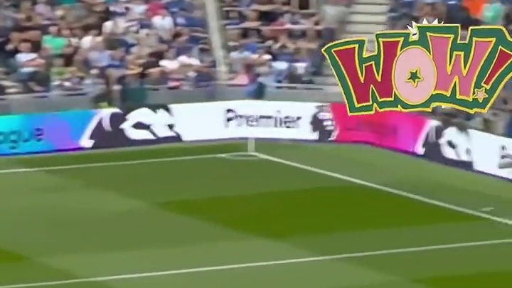 守门员也下了一跳