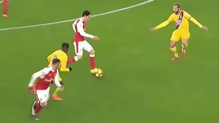 足球告诉我们团结和团体才能做成一件事。#足球