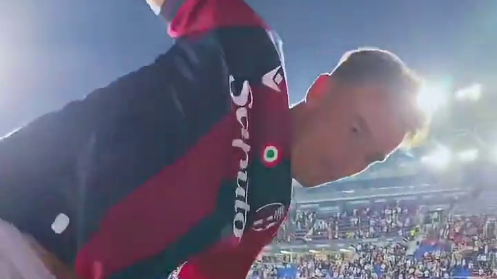 想让大家一大早就看见胜利
祝大家周日愉快！#足球