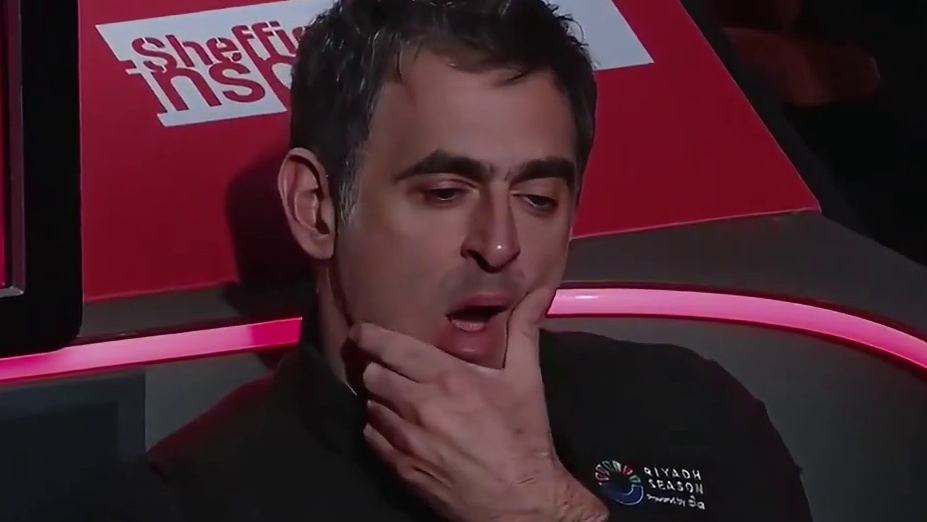 赵心童关键球太硬了！长台超分球，火箭反常认输看懵赵心童