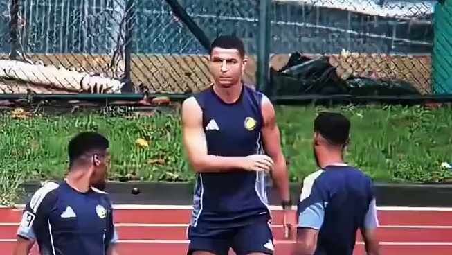 C罗最“不爱练”的技能，却在比赛里用得飞起！#足球