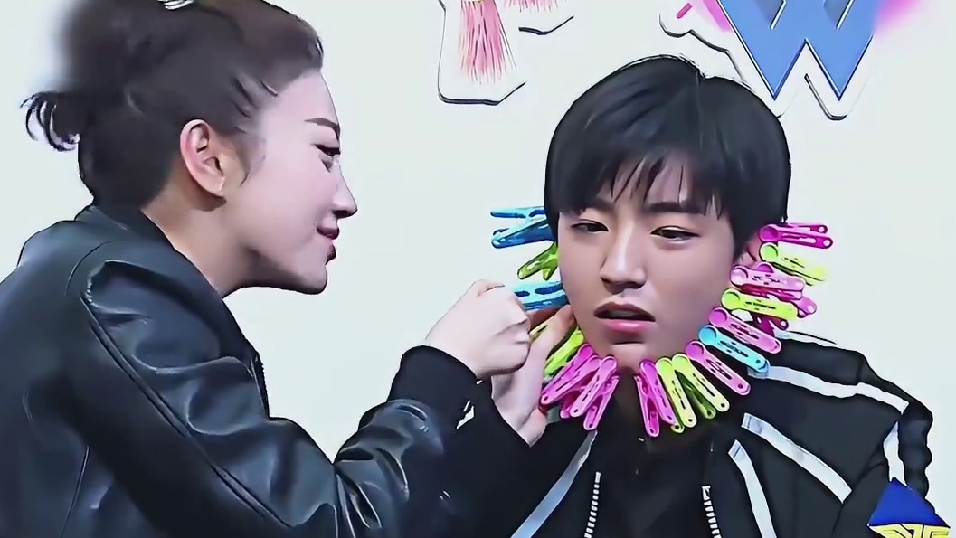 以为王俊凯就很可怜了，直到刘昊然出来