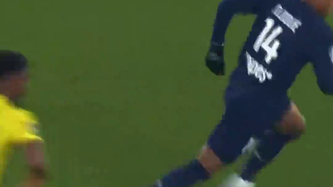 内马尔和杜埃都要一起看了