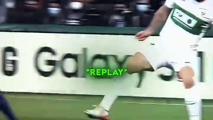 克罗斯：我也没碰到他啊#足球