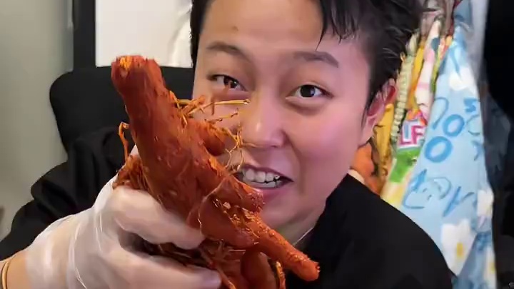 我都吃了50多罐了，真的好吃！#佤味鸡爪#鸡爪#爆辣#好吃到停不下来 #谁懂这一口的好吃程度