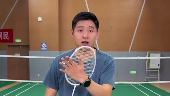 想学石宇奇的劈杀？秘籍拿去～ #川崎飞天#川崎飞天球拍#羽毛球教学 #石宇奇#劈杀