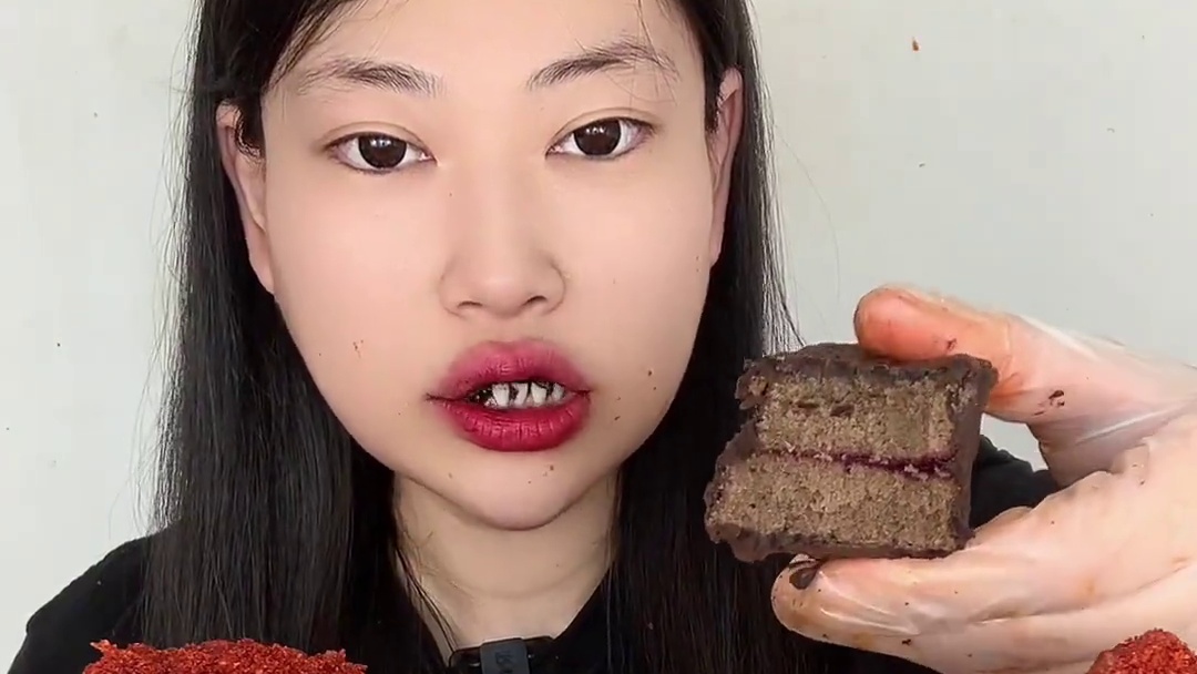 炸鸡腿外酥里嫩~