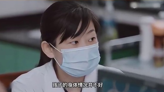 一岁宝宝患病危在旦夕，奶奶却劝父亲放弃治疗！