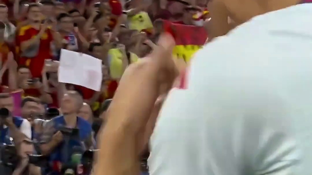 亚马尔世界波破门成为史上最年轻进球球员