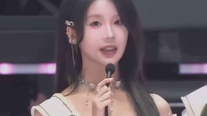 “请导播给她一个镜头”，永远会为女孩子们之间的友情泪目！