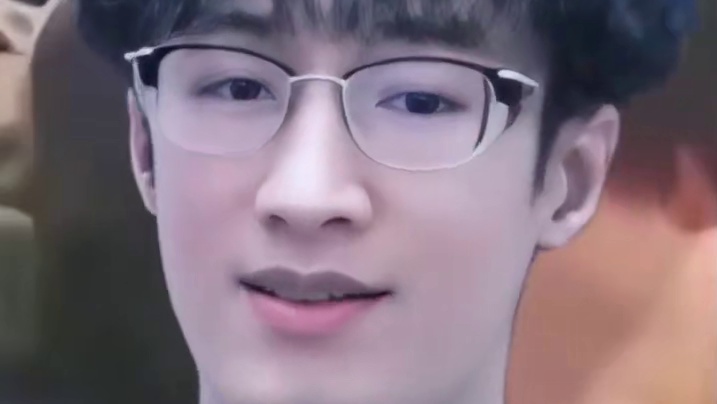 符合蔡哥人设现状 