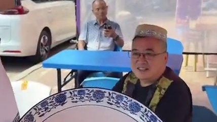 挑战30个牛肉馅饼吃完老板给免单 #美食 #地方特色美食 #人间烟火 #牛肉馅饼 #美食探店