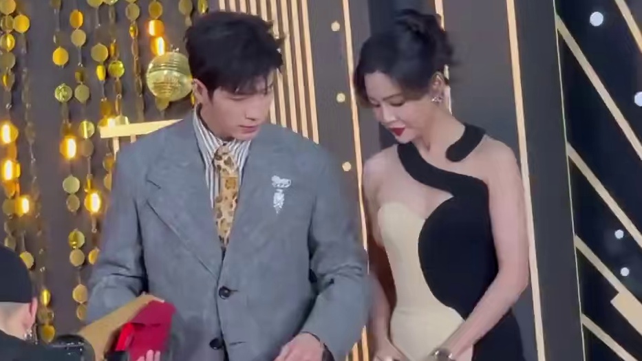 井柏然的眼光有多绝？历任女友一个比一个惊艳，唯独国际超模刘雯“俘获”了他的心 #井柏然  #倪妮  