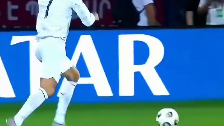 太漂亮了！40岁老将c罗狂轰世界波破门#足球