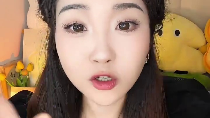 这个真的是可以常囤在家里！无糖0脂的茶饮！有乌龙茶和茉莉花茶，都不甜的！乌龙茶会有点茶的微微苦涩，好