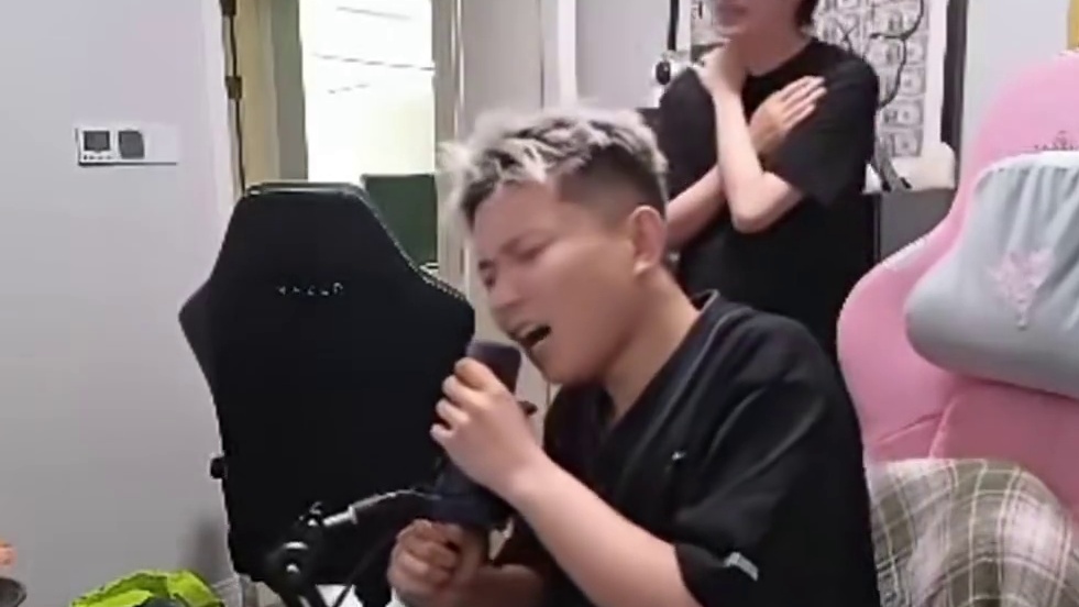 蛋总苏弟《爱错》