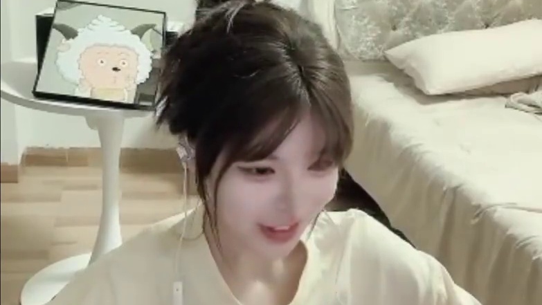 cxy锐评猫又：你就像是卫生巾又垫又吸