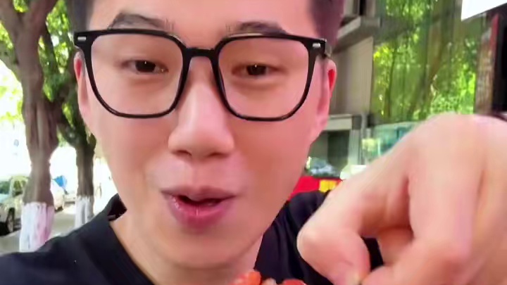 在重庆吃江湖菜太便宜了吧 #螃蟹 #海鲜 #快来一起尝个鲜 #夜宵吃什么