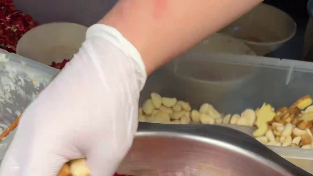 可惜你不是重庆人！不知道重庆的微微辣火锅到底有多好吃‼️#需要大声安利的烟火气美食 #心动打卡指南 