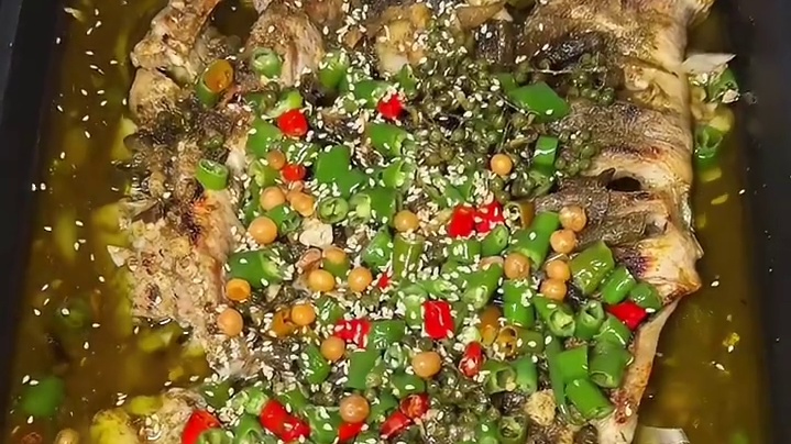 这家烤鱼真不错阿，冲#小陈矩阵团#青花椒烤鱼#烤鱼