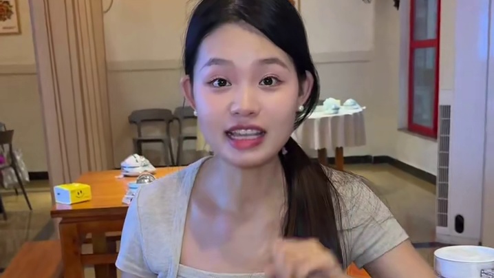 在金堂！也能吃到湖北宣恩的活鱼先烤咯！现捞现烤的鱼！加上特色的渣广椒太香了！喜欢吃烤鱼的这家真的可以