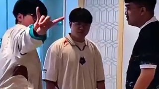 EDG vs G2，2025VCT曼谷大師賽即將拉開帷幕，EDG和G2戰(zhàn)隊(duì)卻展開了線下拳擊挑戰(zhàn)