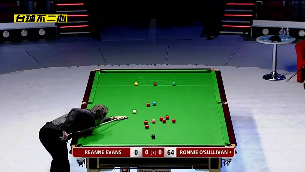 上来就打147！奥沙利文打球就像玩一样，现场观众疯狂呐喊！