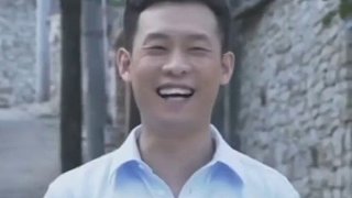 劉劉汪給姿態(tài)找托尼老師剪頭發(fā)