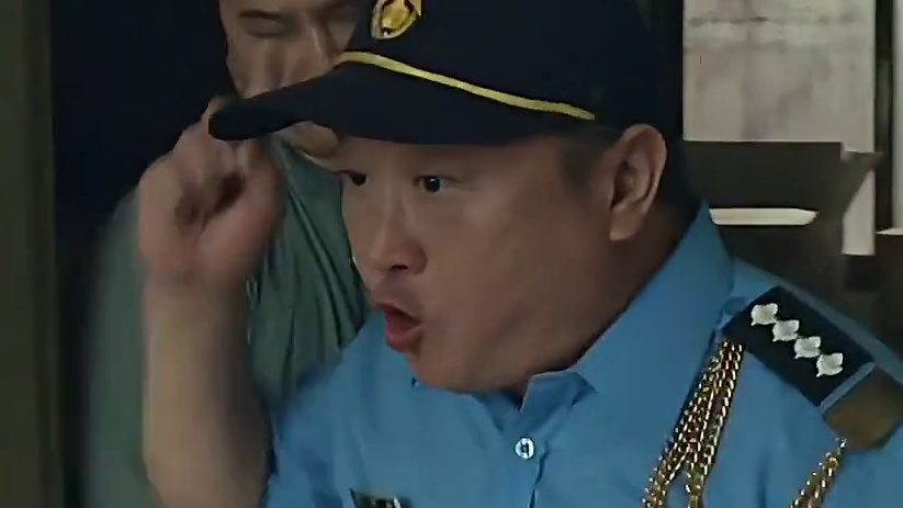 怪爸爸行为异常，房内究竟是谁#电影解说#检法男女#悬疑#好剧推荐