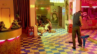 東北《致命女人》誰(shuí)碰誰(shuí)死！尸體被分散到全國(guó)各地！#白日焰火 #廖凡 #懸疑