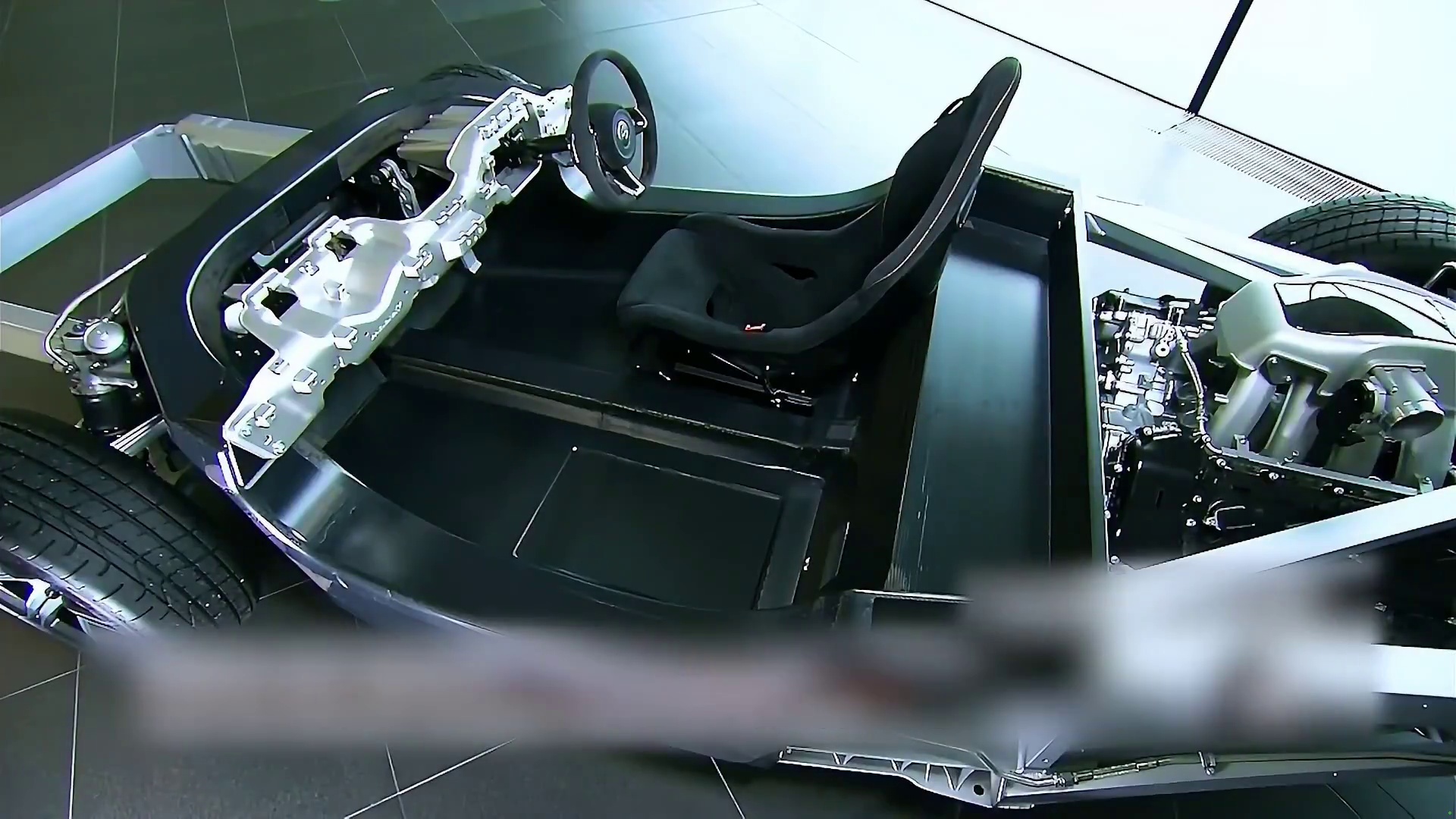 迈凯伦650S的打造过程1/3. #跑车  #汽车  #机械