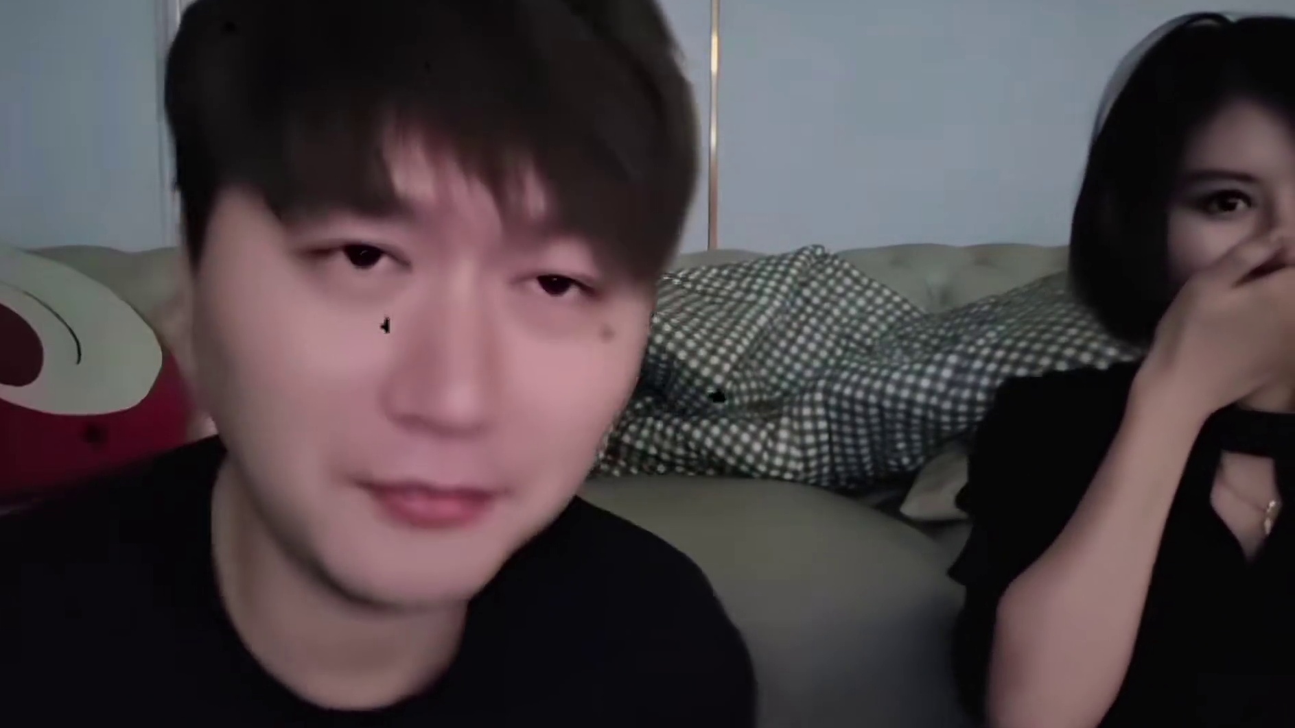 还是一如既往喜欢进口酒，# 小小小酷哥# 女嘉宾阿朱